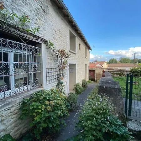 Studio Paisible Ruffec  Exterior foto